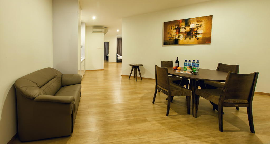 Luxfort 118 Service Suites Tanjung Tokong Quarto foto