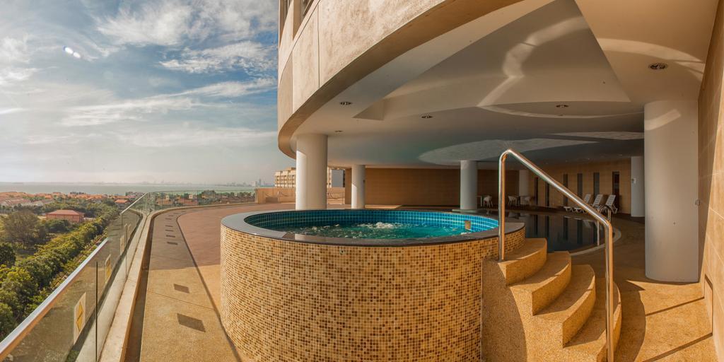 Luxfort 118 Service Suites Tanjung Tokong Exterior foto